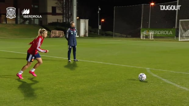 Great free-kicks in Spain Women’s training